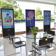 如何发挥广告机的最大优势？