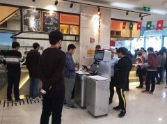 过去学校食堂脏乱，智慧食堂才是明智之选